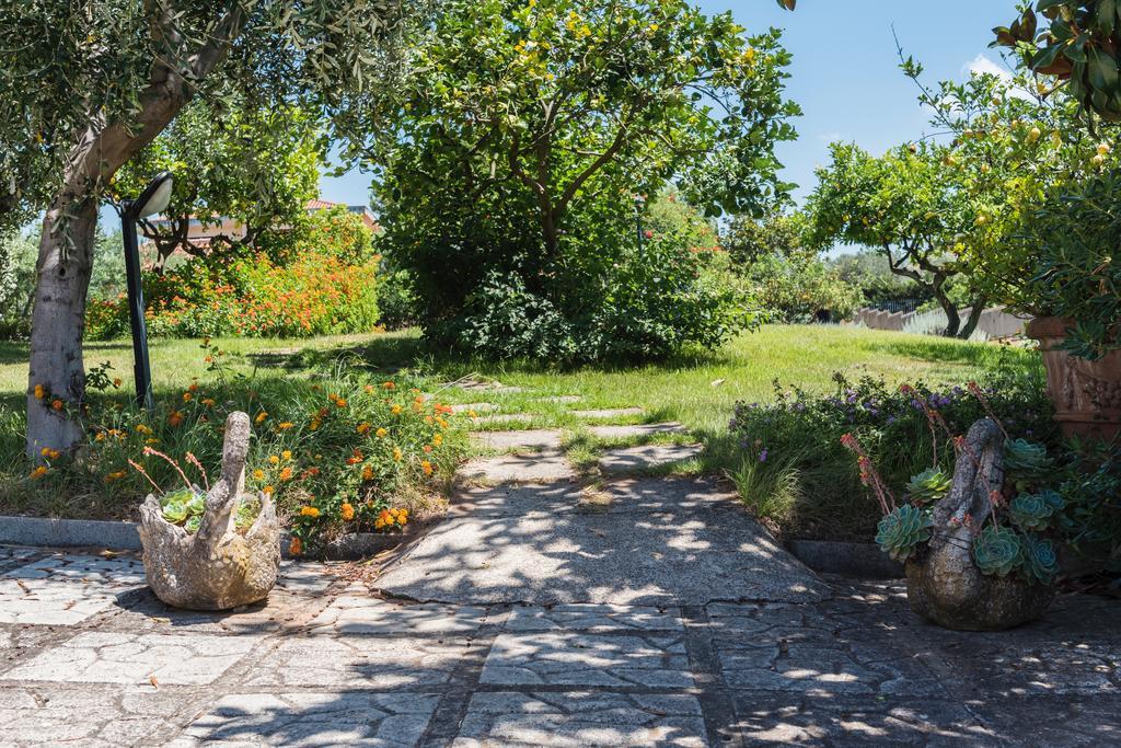 Villa Tina Santa Maria di Castellabate Bagian luar foto