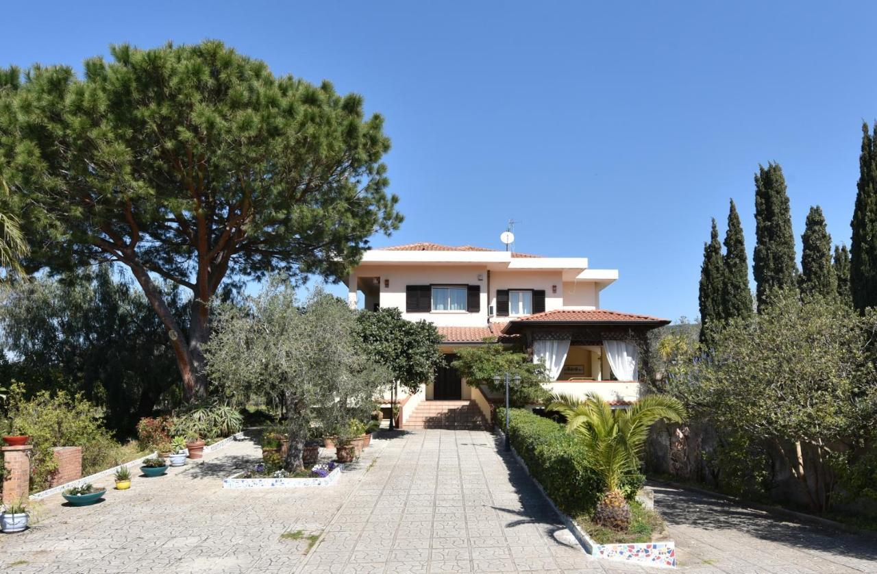 Villa Tina Santa Maria di Castellabate Bagian luar foto